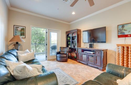 Gruene Apartment | Cozy New Braunfels Condo with Community Pool and Grill