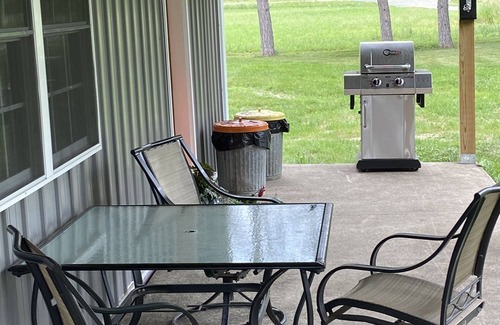 Beaver Dams House | Cozy new cottage sleeps 4 near Watkins Glen Racetrack!