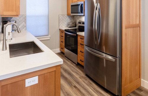 Cottonwood Heights Apartment | Cozy, new, sleeps 6! Best location close to canyons!