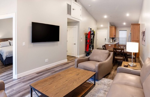 Cottonwood Heights Apartment | Cozy, new, sleeps 6! Best location close to canyons!