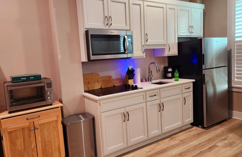 Mexico Beach Apartment | Cozy New Studio Suite on beach block - 7th lot, 1 minute walk to the beach!