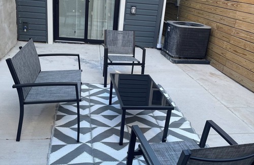 Passyunk Square House | Cozy Newbold Home: Philly Oasis!