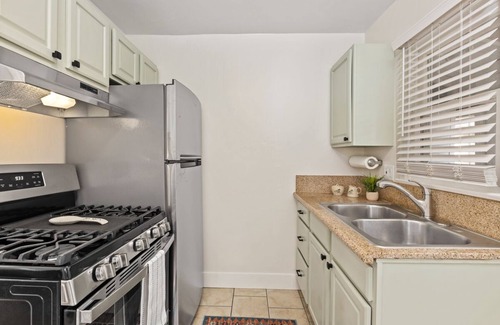 Normal Heights Cottage | Cozy, Newly Remodeled Cottage in Normal Heights