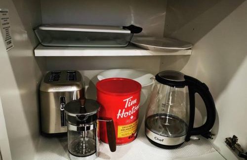 Hamilton Apartment | *Cozy, newly renovated, fully equipped*