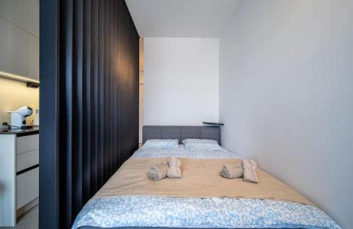 Zapad Apartment | Cozy Nook Studio at Kosmalt with Balcony