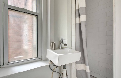North End Apartment | Cozy North End 1BR steps from Harborwalk by Blueground