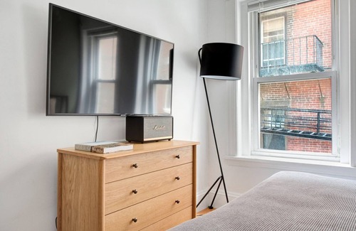 North End Apartment | Cozy North End 1BR steps from Harborwalk by Blueground