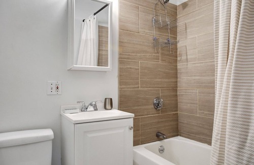 North End Apartment | Cozy North End 2BR steps from Harborwalk by Blueground