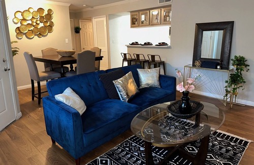 Houston Apartment | Cozy North Houston 1BDR KING BED