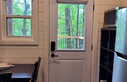 Magnetawan Cottage | Cozy North Loft on Lake Cecebe. Tranquility above Muskoka at Rockwynn Cottages