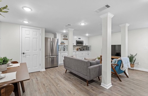 North Decatur House | Cozy Oasis in Atlanta's Forest!