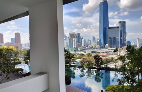 Maluri Apartment | Cozy Oasis near ikea KLCC Walk to MRT 100Mbpsn