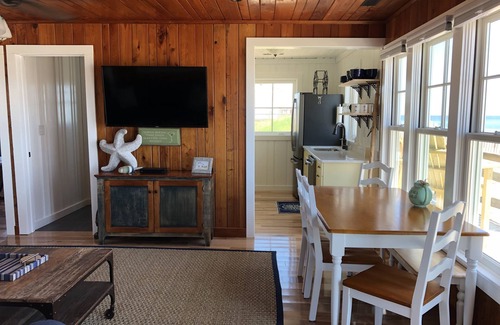 Sea Retreat House | Cozy Oceanfront Cottage with Spectacular Views!