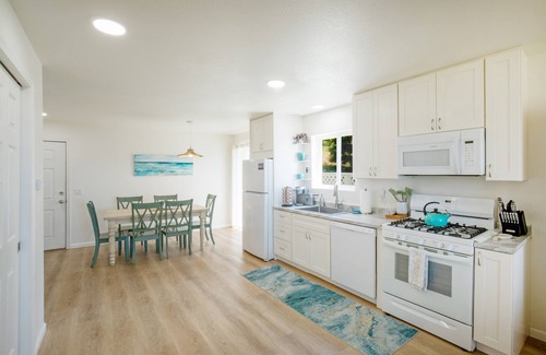 Shelter Cove House | Cozy Oceanview Hideaway 1&2 on Golf Course/Airport