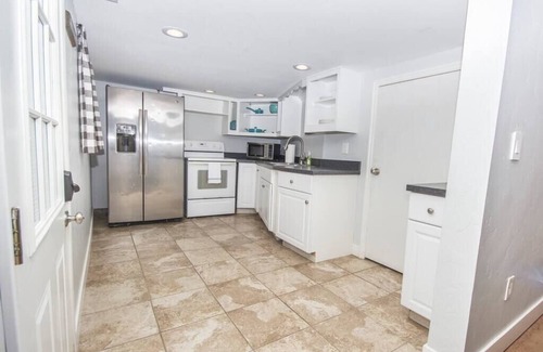 Marriott-Slaterville Apartment | Cozy Ogden Getaway | Close to Ski Resorts | Farm Experience | Patio