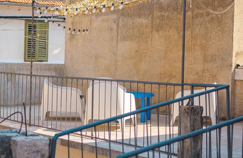 Murter House | Cozy Old Stone House in the Center