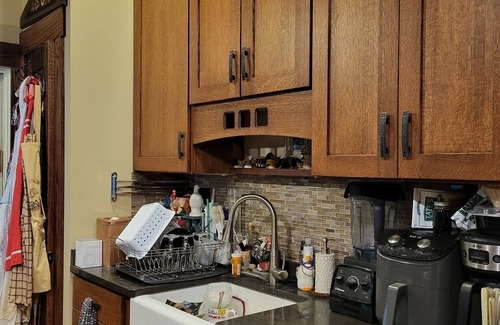 Avalon Other | Cozy older home, zen like garden. Pet friendly. Not for people with allergies.