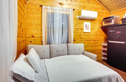 Onalaska House | Cozy Onalaska Cabin about 2 Mi to Lake Livingston!