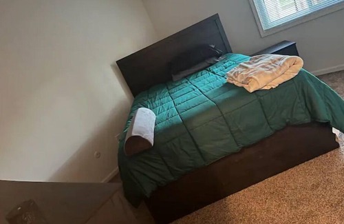Greenwood Apartment | Cozy one bed/bathroom cottage