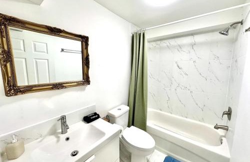 Port Colborne Apartment | Cozy One-Bedroom Apartment near the Marina