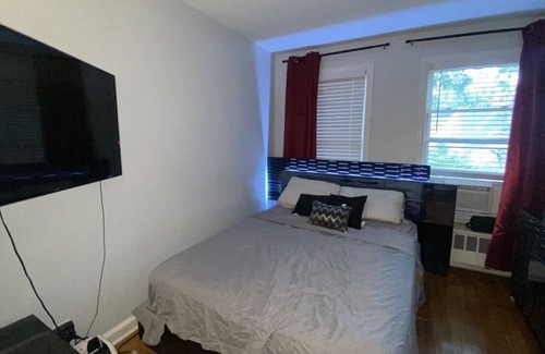 East Orange Apartment | Cozy one bedroom apartment perfect for unwinding