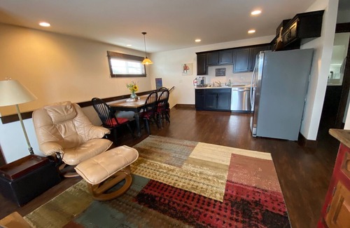 Bozeman Apartment | Cozy one-bedroom apartment centrally located in Valley West