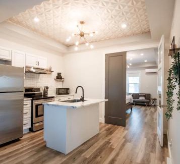 Moncton Apartment | Cozy One Bedroom Apartment- Downtown Moncton