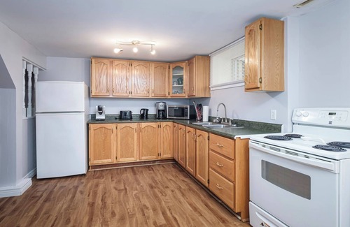 West End Apartment | Cozy One Bedroom Apt located in the West End of SJ