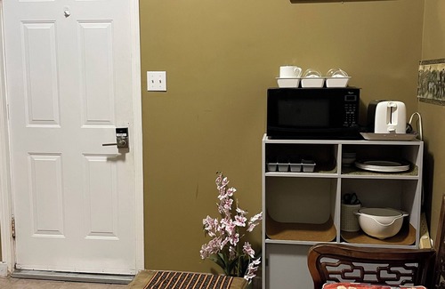 Steveston House | Cozy one bedroom