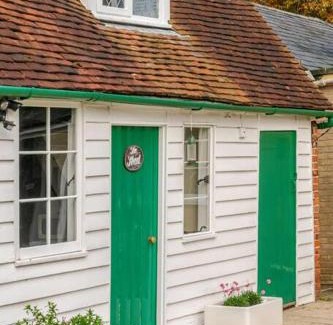 Great Tey House | Cozy One-Bedroom Cottage in Great Tey