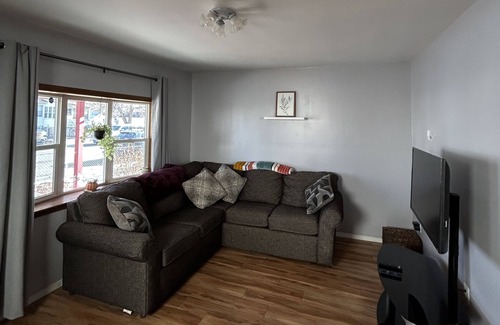 Casper House | Cozy one bedroom house. Centrally located. Pet friendly!