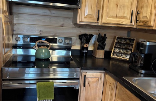 East Burke House | Cozy one bedroom house with a gorgeous mountainous view