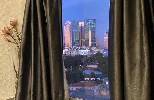 Highway Hills Condo | Cozy one bedroom on Shaw Blvd.