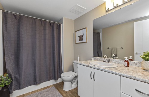 Eastern Hillsides House | Cozy One Bedroom Suite in Quiet Subdivision in the Eastern Hillsides