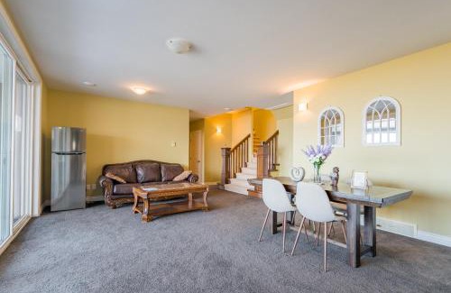 Southwest Mission House | Cozy one bedroom with private bathroom in Kelowna