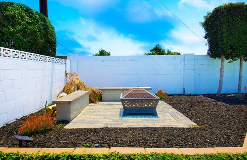 Fountain Valley Other | Cozy Open Concept Modern Farmhouse - Heated Pool & String Lights