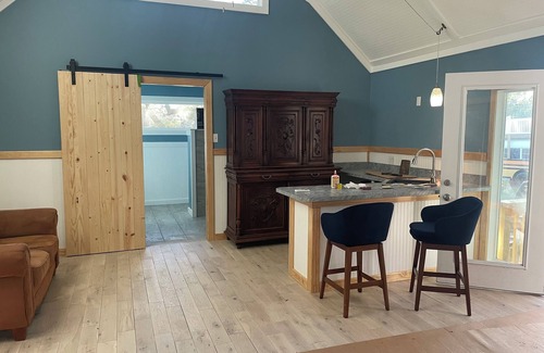 Carova Beach Cottage | Cozy open space cabin-under oaks on a 10 acre estate near beach