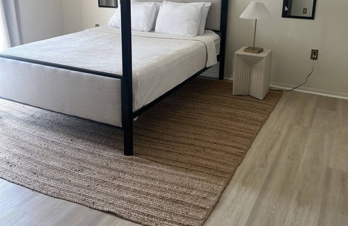 Winter Haven House | Cozy Organic Modern Home- 6 min from Legoland