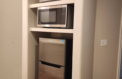 Springville Apartment | Cozy Parkside Mountain Retreat - Parkside Havennn