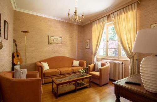 Payzac House | Cozy Payzac Home with Garden
