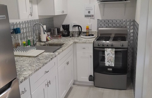 Savannah Apartment | Cozy, peaceful 1-bedroom rental with free parking
