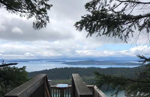 Pender Island House | Cozy & Peaceful Island Retreat