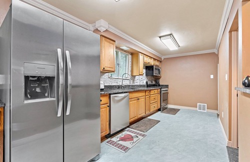 Bakerstown House | Cozy Peaceful Retreat!