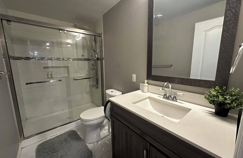Durham Region Apartment | Cozy peaceful stay for 4 guests + 2 beds + 1 Bath