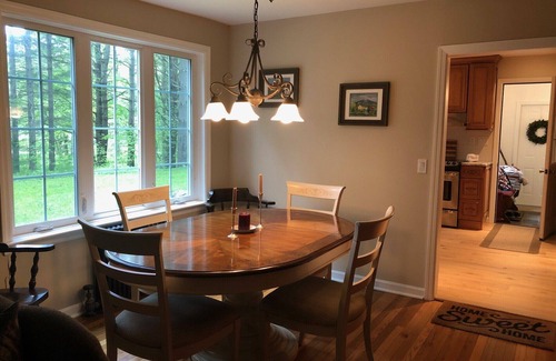 Londonderry House | Cozy Peru home in walking distance to village