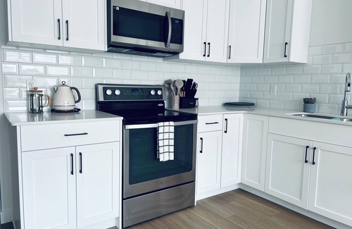 Southeast Edmonton Apartment | Cozy, Pet-friendly 1BR Guesthouse Near The Airport