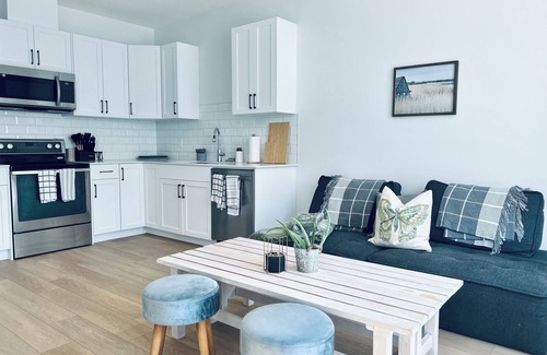 Southeast Edmonton Apartment | Cozy, Pet-friendly 1BR Guesthouse Near The Airport