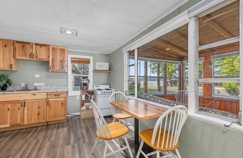 Newaygo Cabin | Cozy pet-friendly cabin w dock, kayaks, bikes