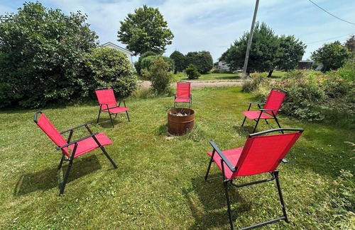 Meadowbank Cottage | Cozy, pet-friendly cottage sleeps up to 5 guests