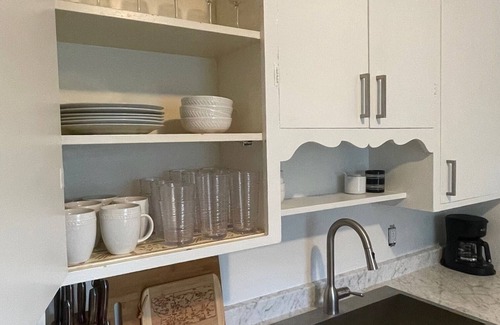 Central - Terry Condo | Cozy, Pet-Friendly One-Bedroom Apartment